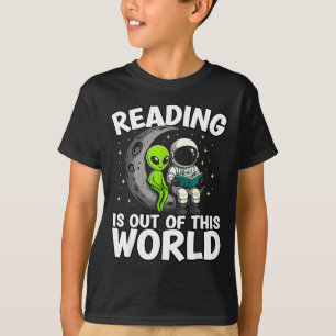 Camiseta La lectura es de libros divertidos de espacio fuer
