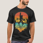 Camiseta La Leyenda Sigue Adelante<br><div class="desc">Desata a tu bestia interior con la mezcla definitiva de misterio de críptidos y energía de heavy metal. Este diseño presenta al legendario Bigfoot pillando el ritmo y lanzando los cuernos de rock contra una vibrante puesta de sol retro deteriorada. Ya sea que vayas a un festival de música de...</div>