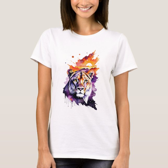 Camiseta La Lionesa Galaxia En El Atardecer Serengeti (Anverso)