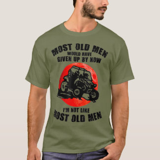 Camiseta La Mayoría De Los Hombres Mayores Habrían Renuncia