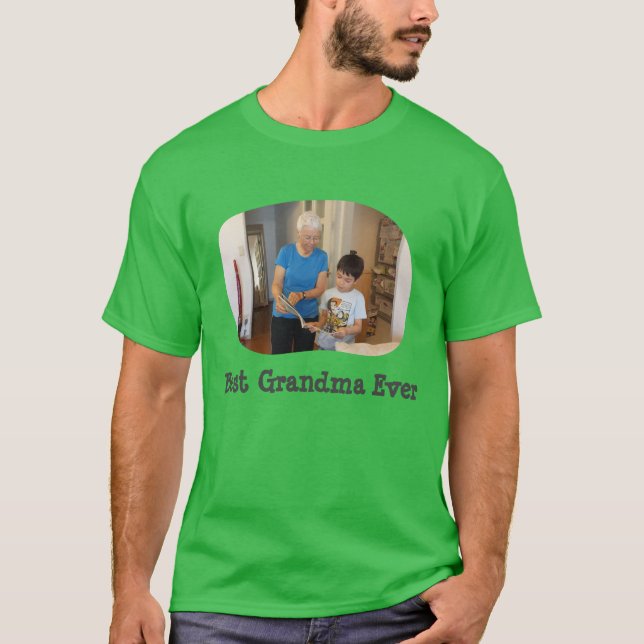 Camiseta La mejor abuela nunca sube tu foto horizontal (Anverso)