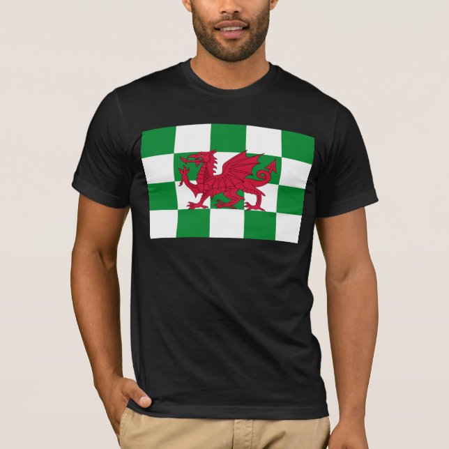 Camiseta La mística bandera del Dragón Celta Rojo de Gales (Anverso)