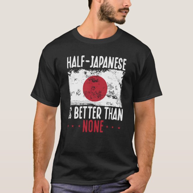 Camiseta La mitad de los japoneses en segundo plano son mej (Anverso)