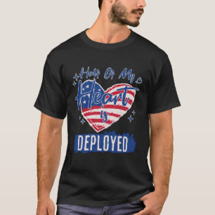 Camiseta La Mitad De Mi Corazón Está Desplegada Esposa Mili