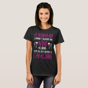 Camiseta La mujer sobrevive en el vino solamente también