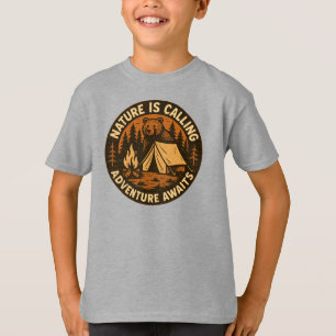 Camiseta La naturaleza está llamando. ¡La aventura espera! 