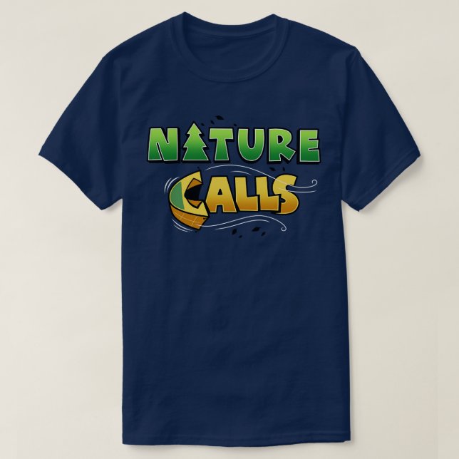 Camiseta La naturaleza llama a divertida acampada de verano (Diseño del anverso)