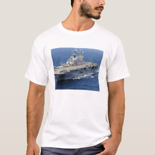 Camiseta La nave de asalto de carros anfibios USS Peleliu