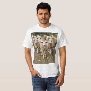 Camiseta La Oveja Viene Marchando En Hurra,