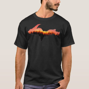 Camiseta La península superior Michigan SUNSET Árboles Yoop