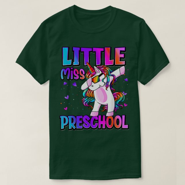 Camiseta La pequeña Miss Preescolar Dabbing Unicornio vuelv (Diseño del anverso)