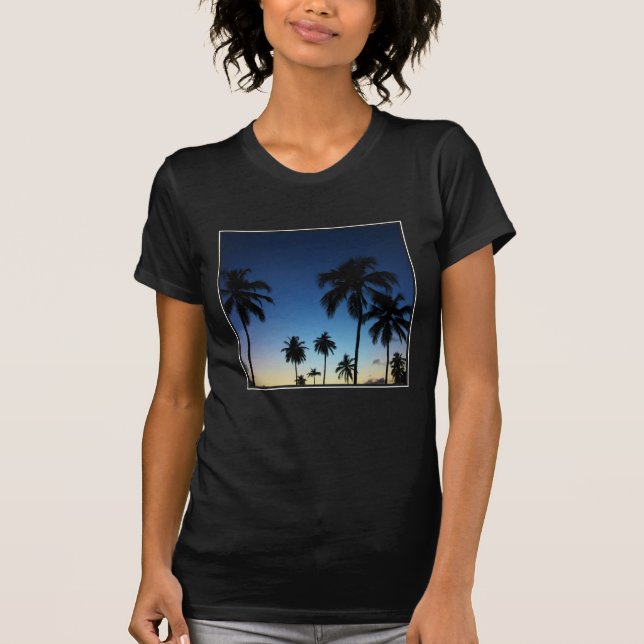 Camiseta La playa y un Praia costero del pueblo el | hacen (Anverso)