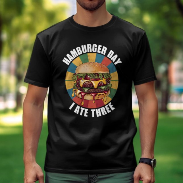 Camiseta La poderosa hamburguesa en una placa (Subido por el creador)