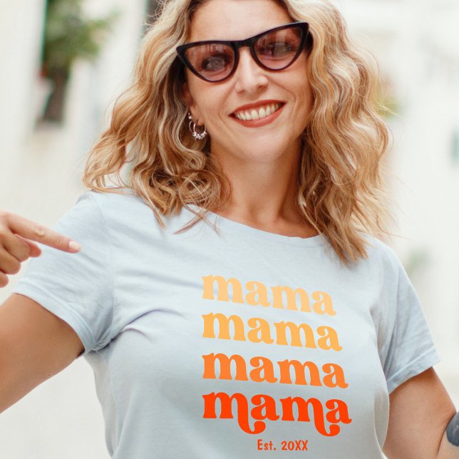 Camiseta La primera mamá moderna elegante del día de la mad (First Mother's Day Elegant Modern Mama T-Shirt)