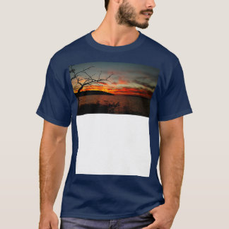 Camiseta La puesta de sol en el lago