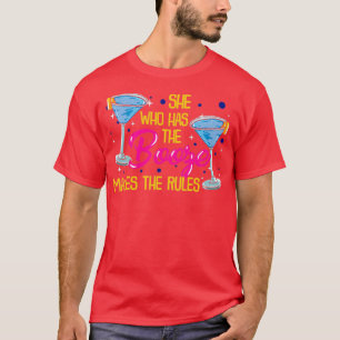 Camiseta La Que Tiene El Booze Hace Las Reglas De Barkeeper