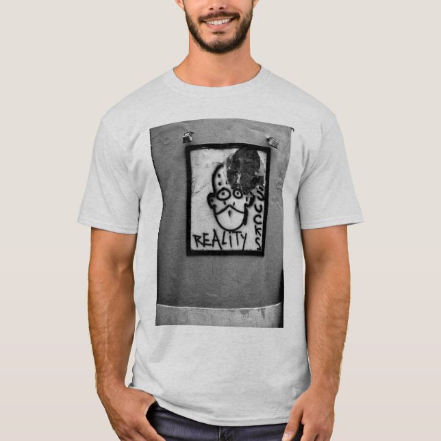 Camiseta La realidad chupa (Anverso)