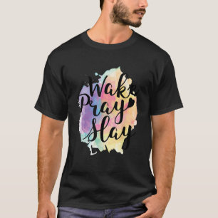 Camiseta La religión de la fe del arcoiris de la liebre agu