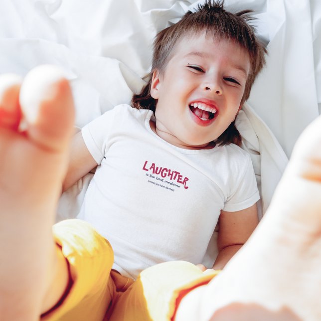 Camiseta La risa es la mejor medicina (Subido por el creador)