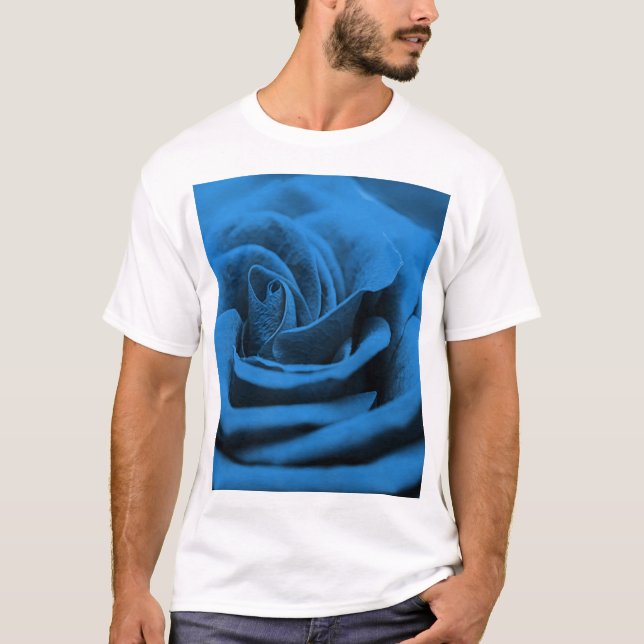 Camiseta La rosa roja azul, macrobelleza. (Anverso)