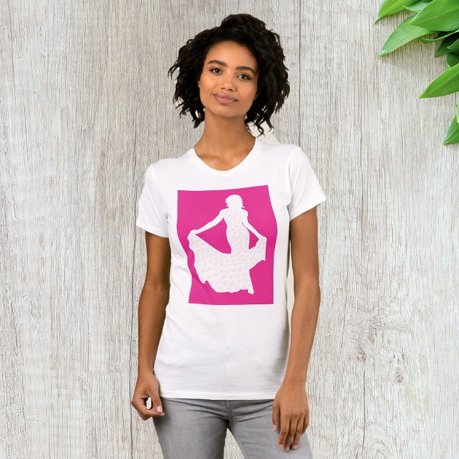 Camiseta La silueta elegante de una mujer en un vestido flo (Subido por el creador)