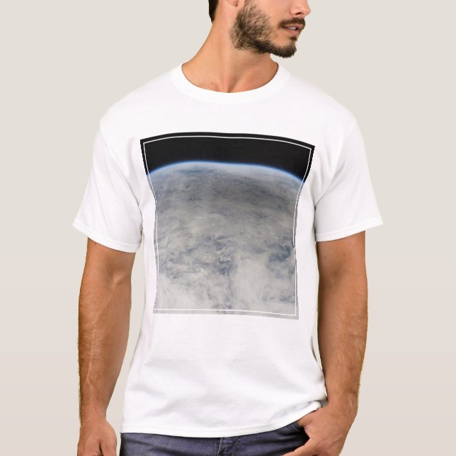 Camiseta La Sombra De La Luna Está En El Pacífico Norte. (Anverso)