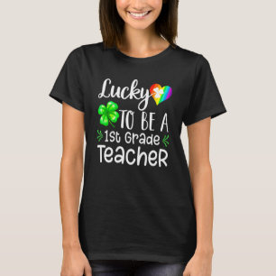 Camiseta La suerte de ser maestro de primer grado irlandés 