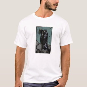 Camiseta La tarjeta ermitaño Tarot leyendo el salón estétic