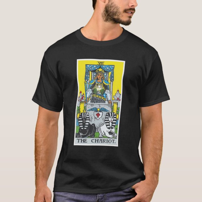 Camiseta La tarjeta Tarot de Carro Creencias Ocultas Divini (Anverso)