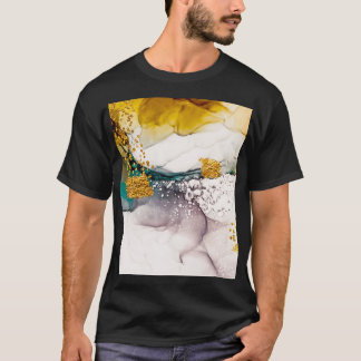 Camiseta La ternura pastel: arte de los remolinos dorados.
