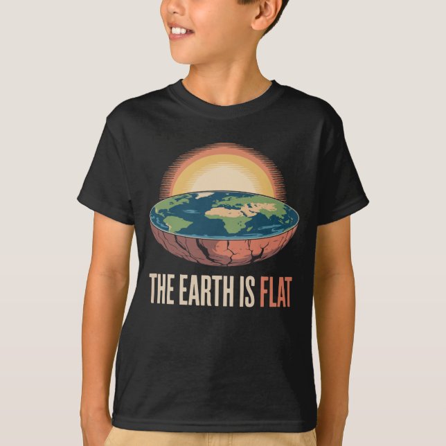 Camiseta La Tierra Es Una Teoría Llanamente Humorística (Anverso)