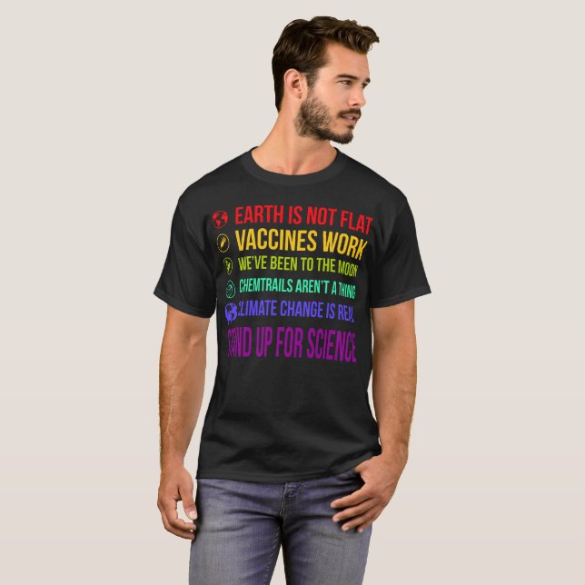 Camiseta La tierra no es plana (Anverso completo)