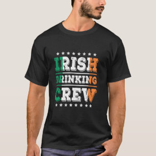 Camiseta La tripulación irlandesa que bebe la bandera irlan