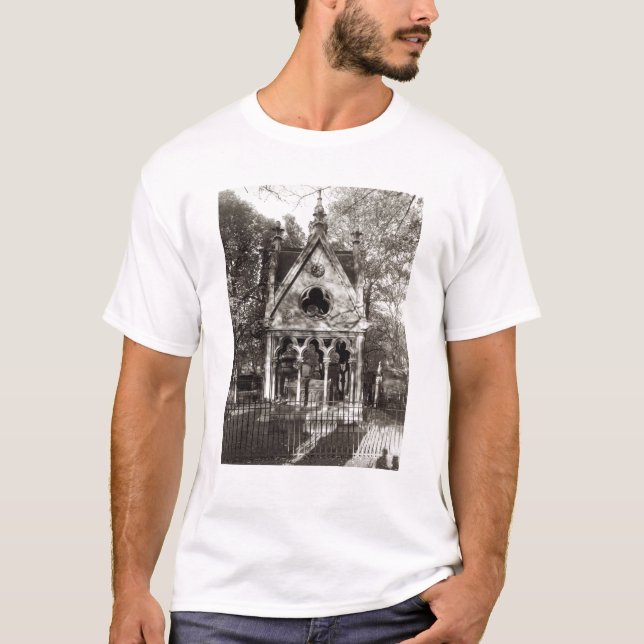 Camiseta La tumba de Abelard y de Heloise, construida en (Anverso)