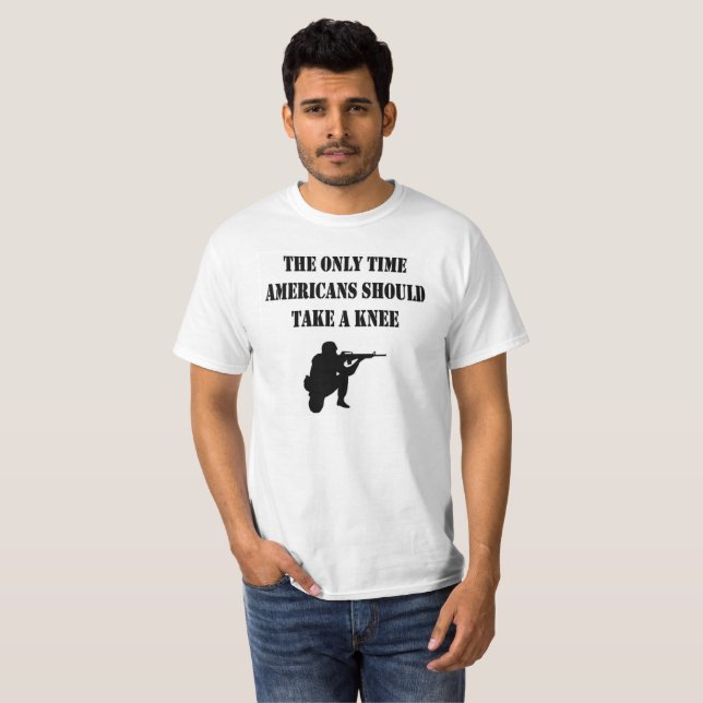 Camiseta La Única Vez Que Los Estadounidenses Deben Darse U (Anverso completo)