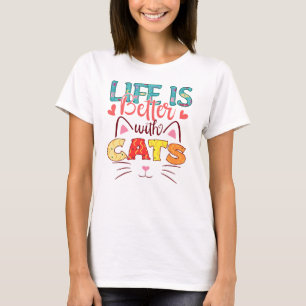 CAMISETA LA VIDA COLORIDA ES MEJOR CON LOS GATOS