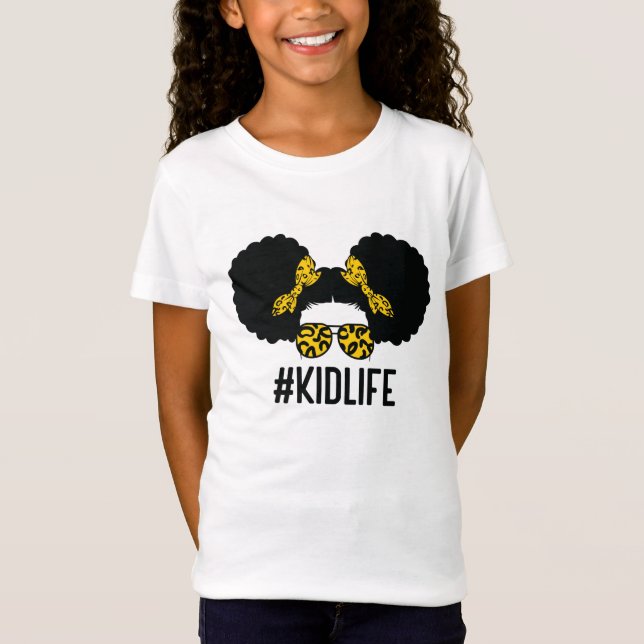 Camiseta La Vida De Los Niños Afro Puff Cabello Desordenada (Anverso)