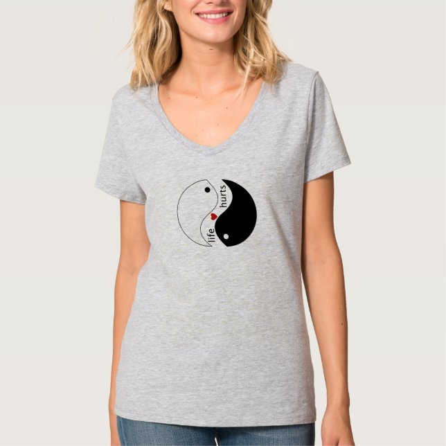 Camiseta La vida duele, corazón, símbolo yin-yang, Abrazar  (Anverso)