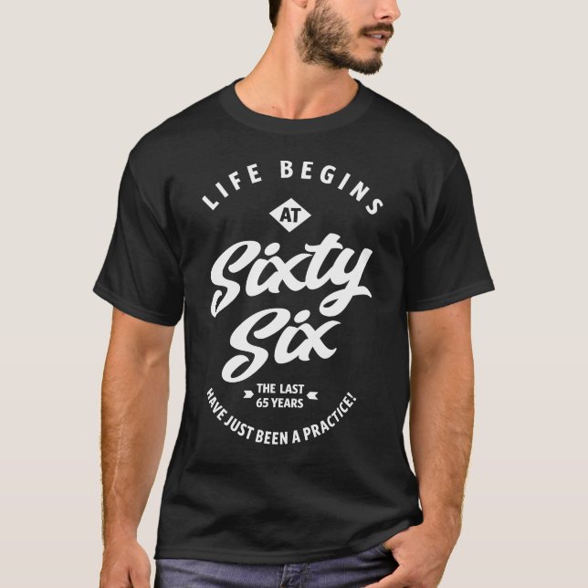 Camiseta La vida empieza a los 66 (Anverso)