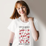 Camiseta La vida es corta hágalo dulce Cita de Inspiración<br><div class="desc">La vida es corta hágalo dulce Cita de Inspiración Boho</div>