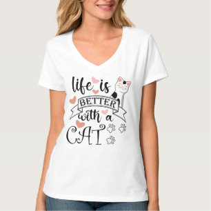 Camiseta La vida es mejor con un eslogan de citas gatas