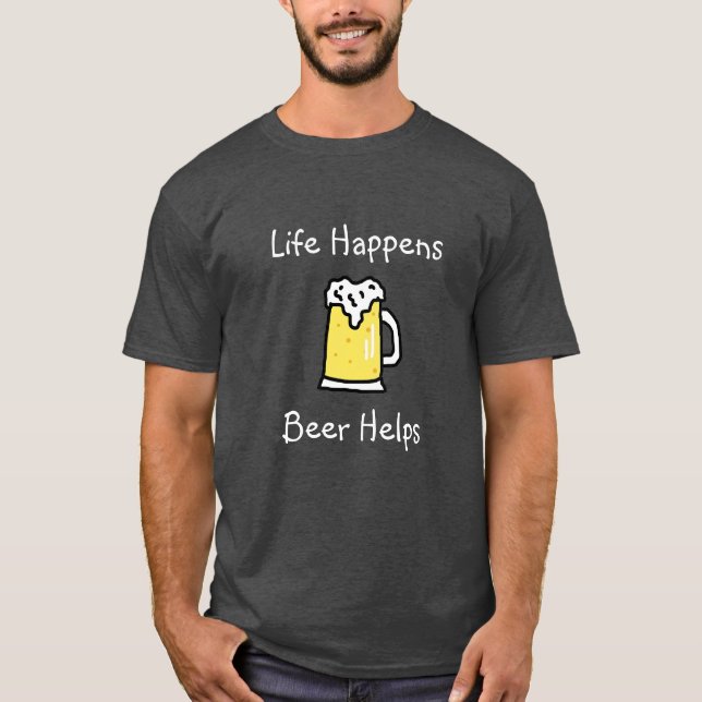 Camiseta La vida pasa, la cerveza ayuda a consumir alcohol. (Anverso)