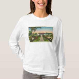 Camiseta La vista exterior de Hoopes cultiva un huerto casa
