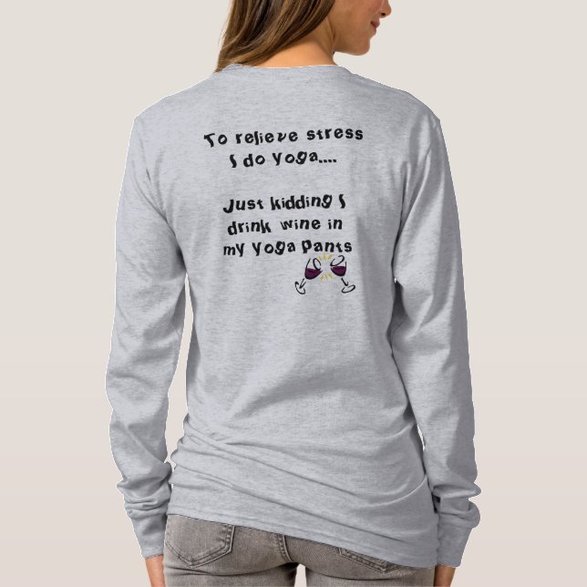 Camiseta La yoga con el vino no olvida que "mi yoga jadea " (Reverso)
