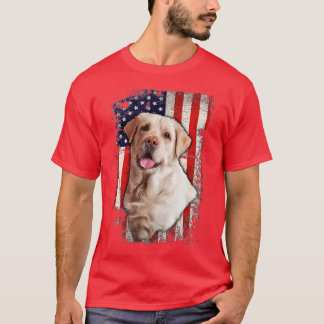 Camiseta Labrador amarillo llama a perro bandera estadounid