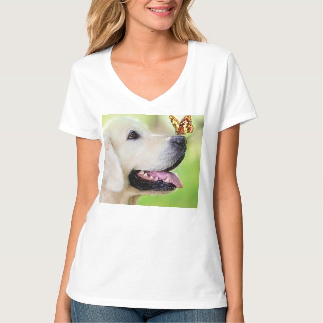 Camiseta Labrador And Butterfly Throw Pillow (Anverso)