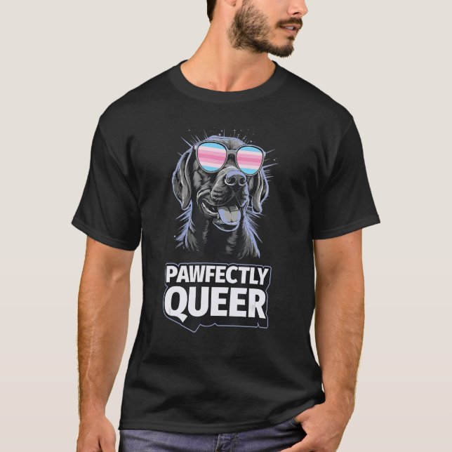 Camiseta Labrador marcadamente Queer Con Gafas De Sol Trans (Anverso)