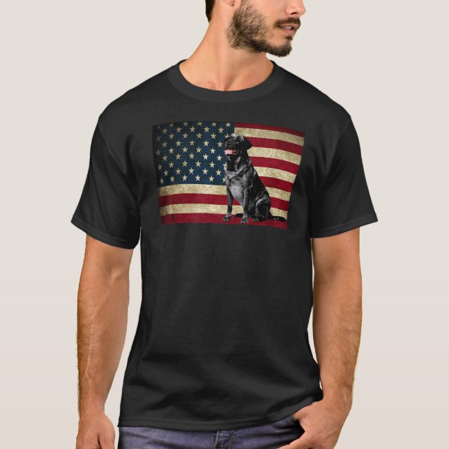 Camiseta Labrador negro recuperador bandera estadounidense  (Anverso)