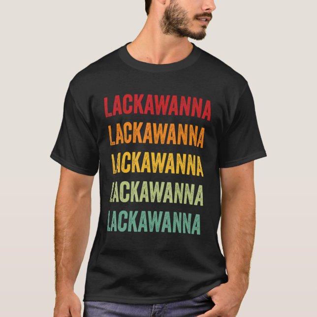 Camiseta Lackawanna County Pennsylvania Rainbow Text Design (Anverso)