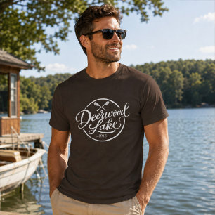 Camiseta Lago Deerwood 1946 Clásica Vida en el Lago